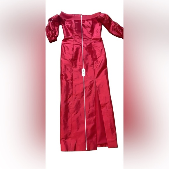 Marisa Baratelli Thai Silk Red Off The Shoulder Gown Floral Sheer Sleeves Sz 10 - Picture 9 of 11